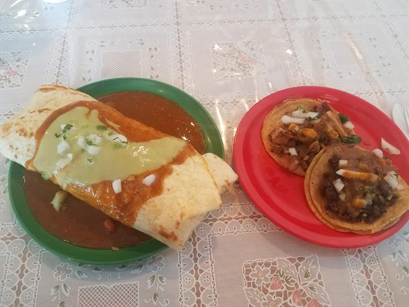 Taqueria Casas food